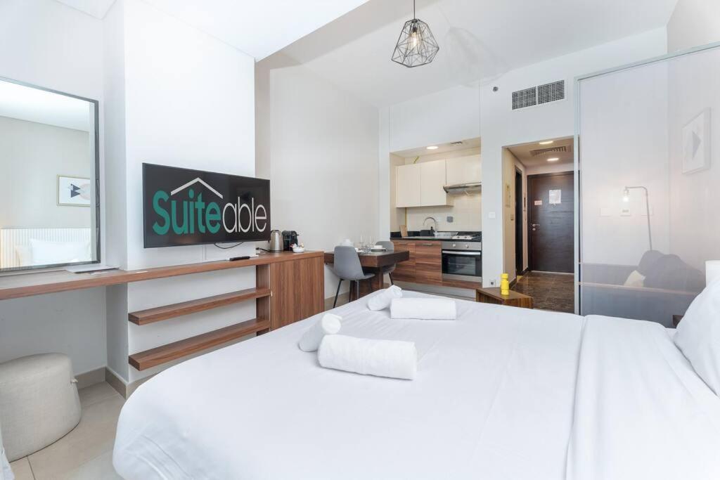 Cozy Studio In Sparkle Tower Jbr By Suiteable Dubái Exterior foto